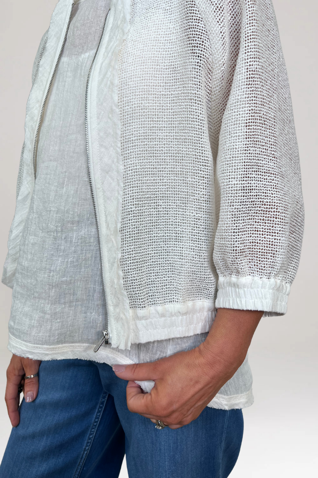 el2 Ladies Stand Up Collar Antique White Jacket