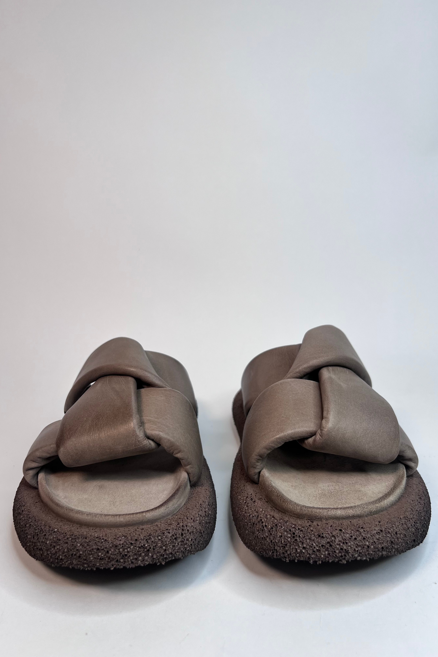 Lofina Ladies Simple and Super Elegant Gasoline Malto Twist Sandals