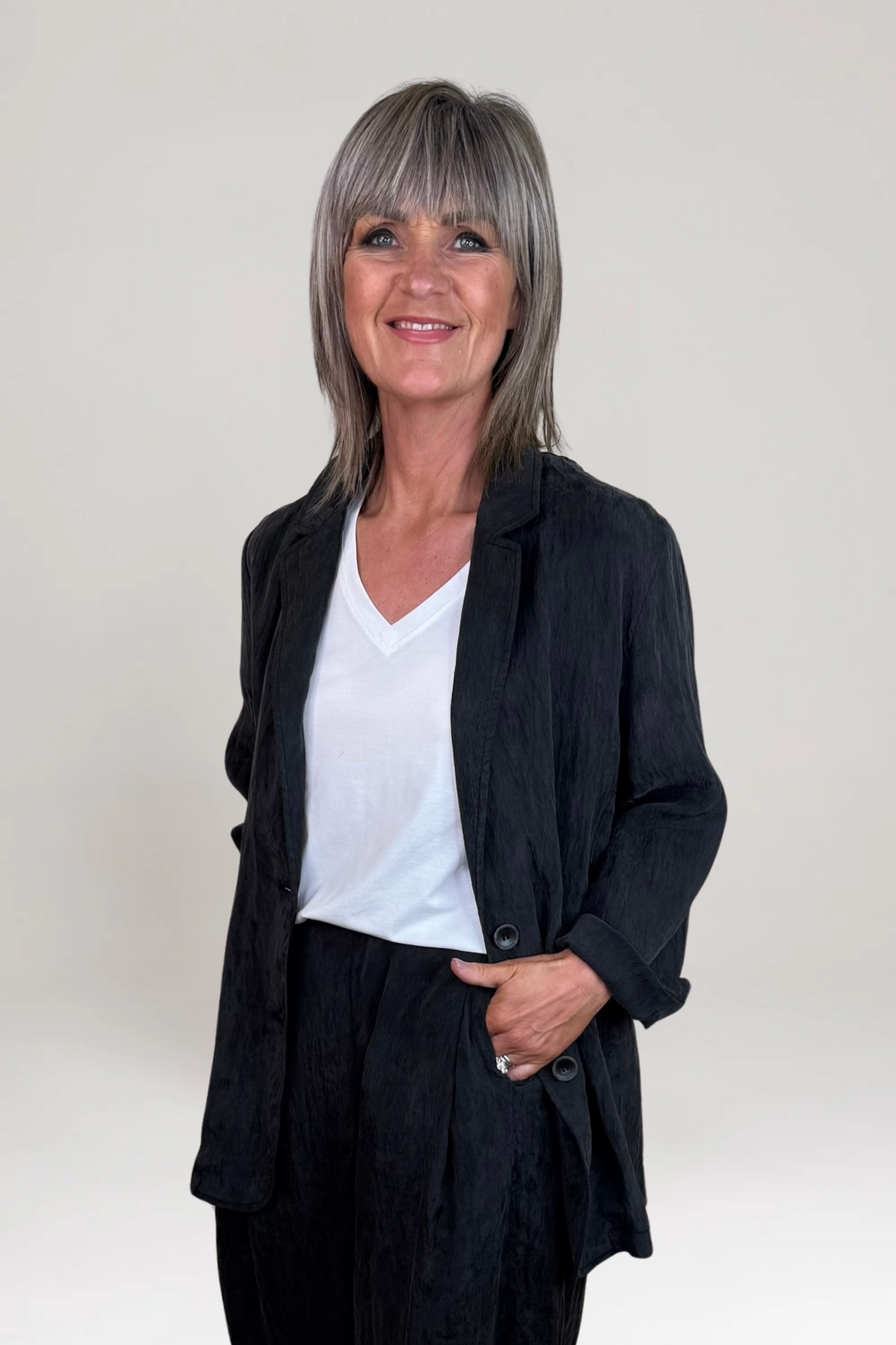 el2 Ladies Washed Black Blazer Style Jacket