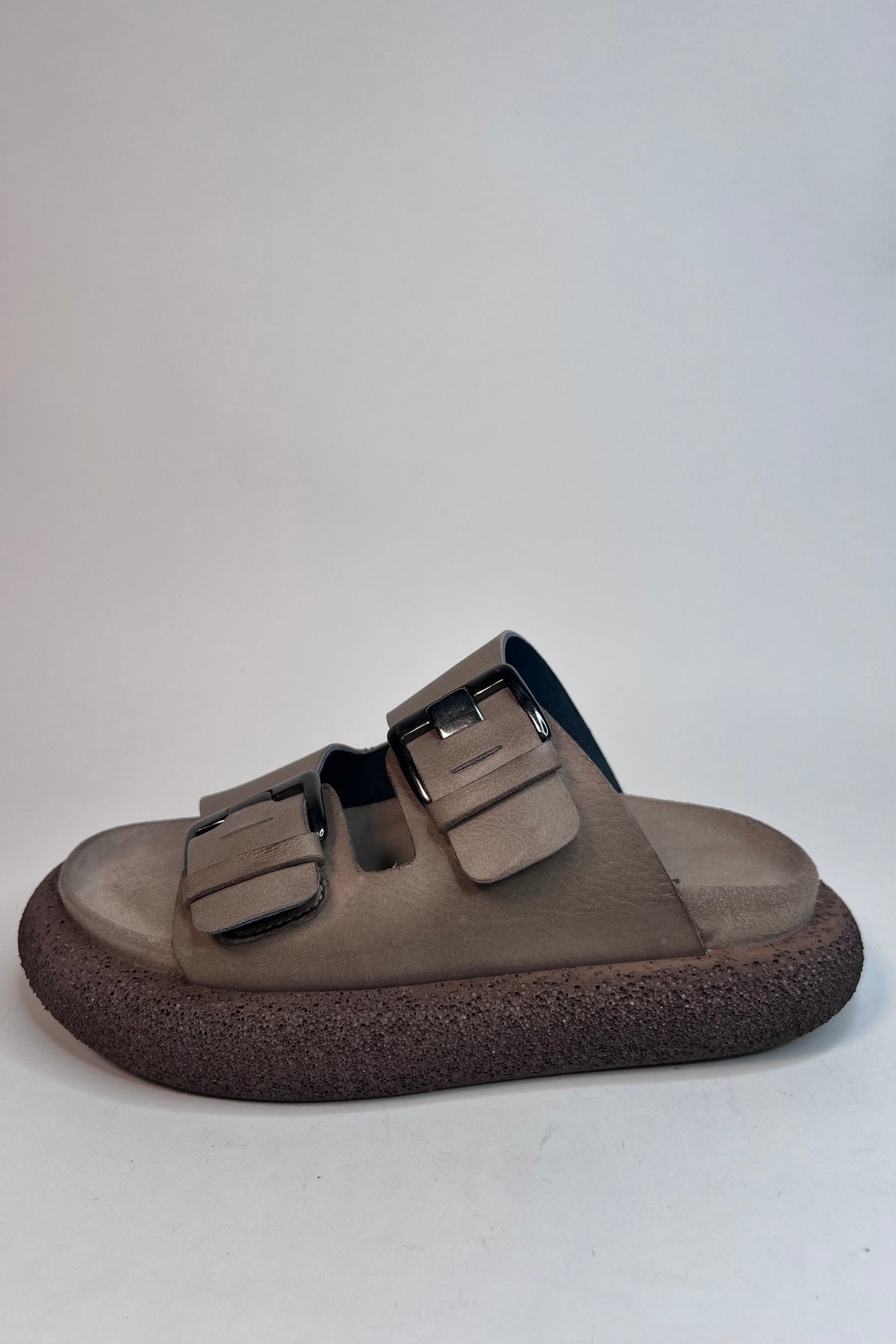 Lofina Ladies  Two Adjustable Buckles Gasoline Malto Buckle Sandals